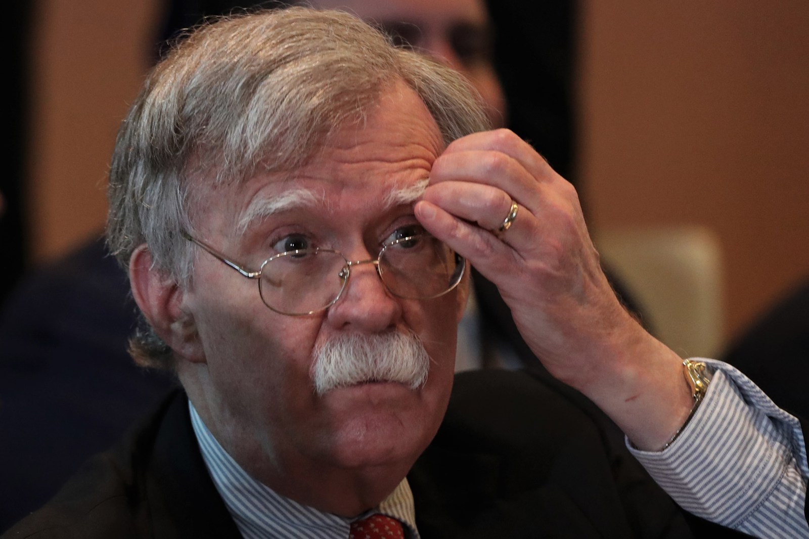 John Bolton se entregó a las autoridades tras ser imputado por mal manejo de información clasificada