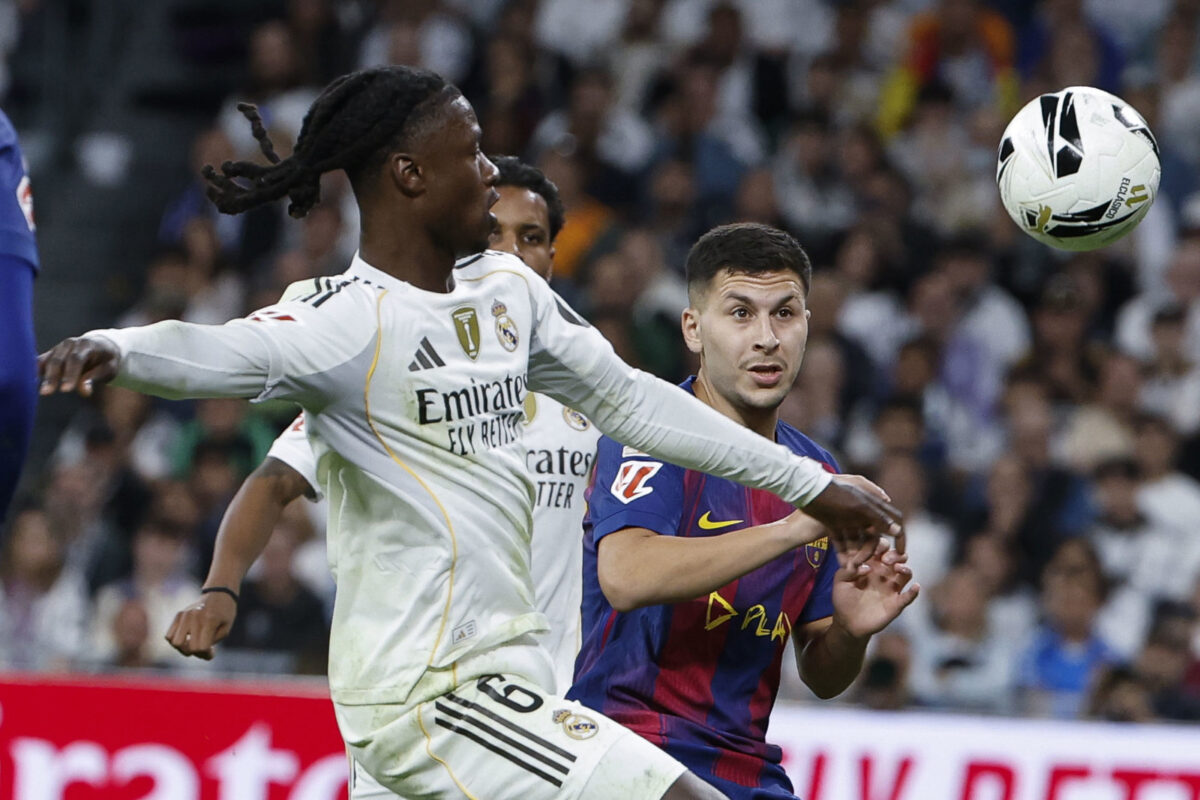 Real Madrid derrotó 2-1 al Barcelona en el clásico del fútbol español