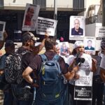 #TeExplicamosElDía | Viernes 26 de diciembre Familiares de presos políticos se concentraron frente a la sede principal del Ministerio Público