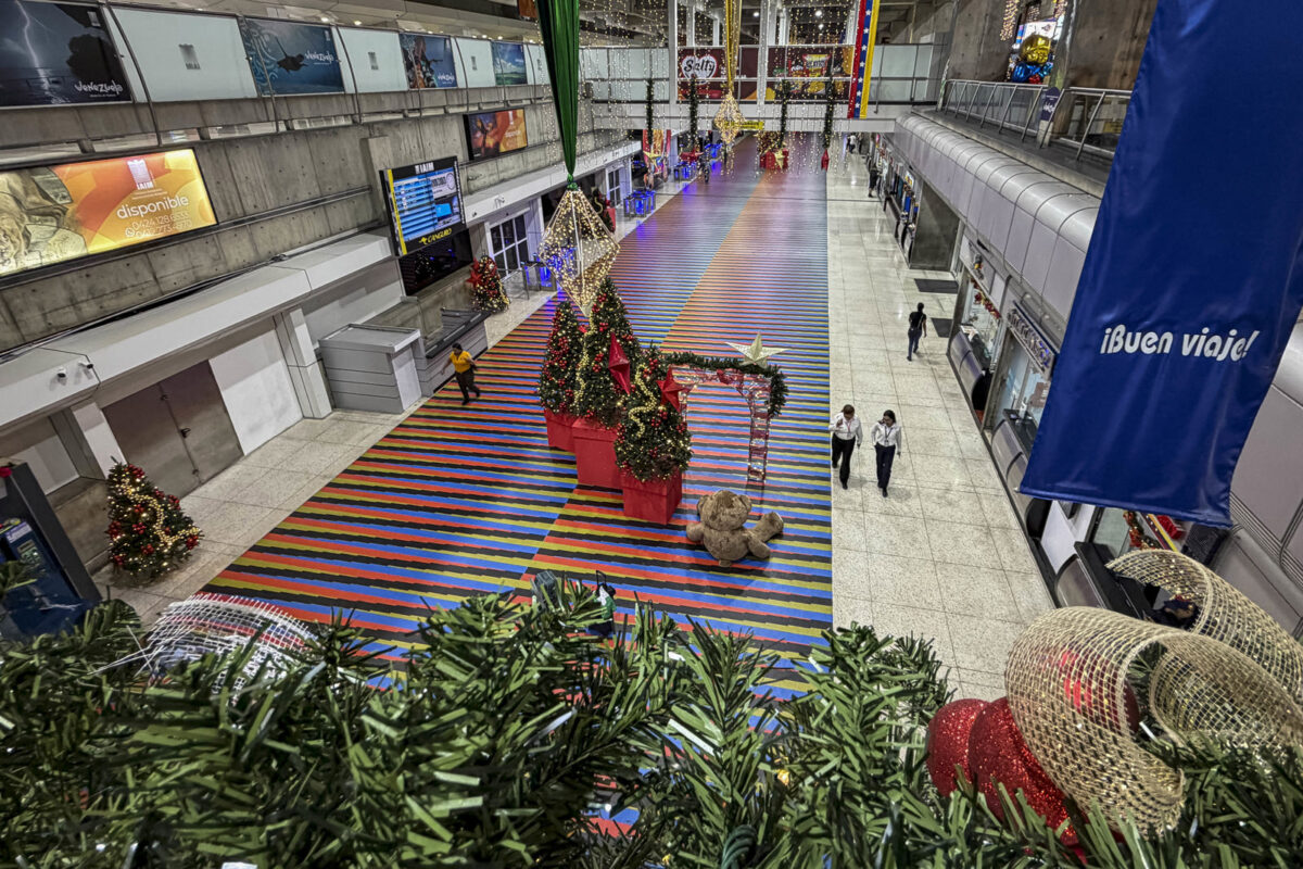 Venezuela instó a aerolíneas a reanudar vuelos o perderán sus permisos