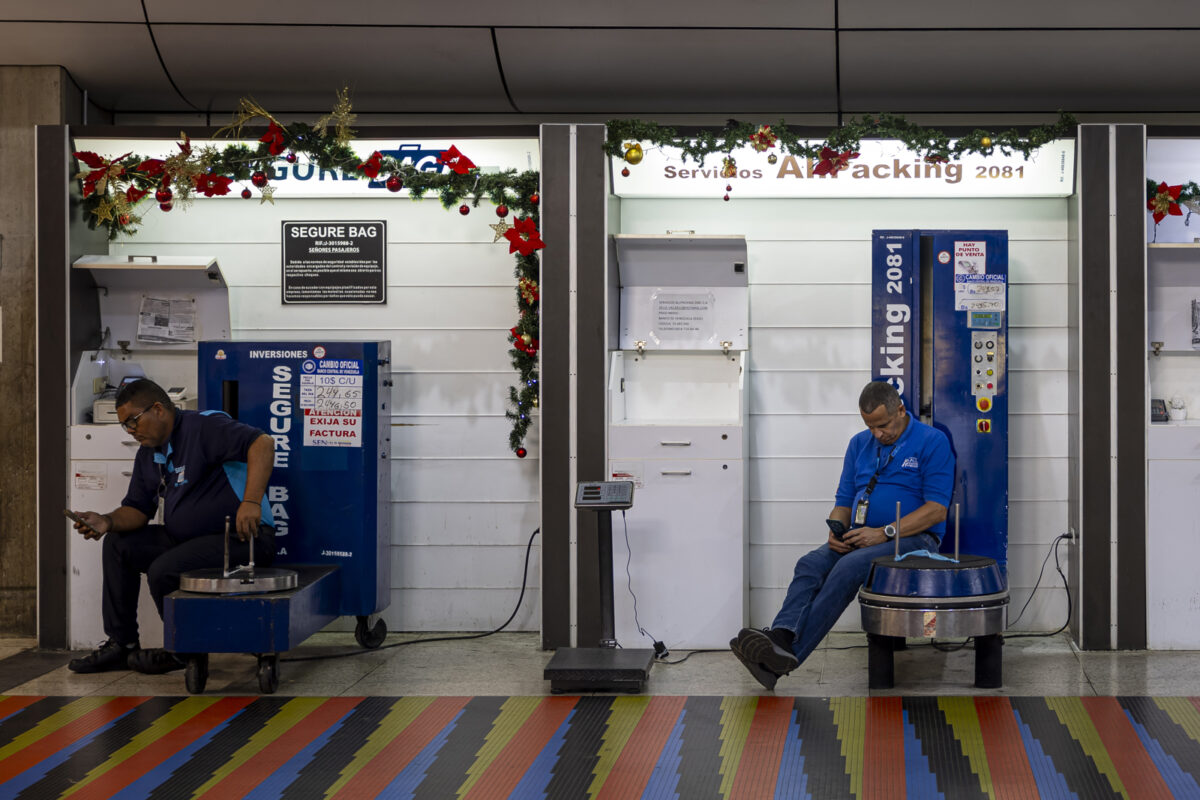 Colombia se convierte en la ruta de salida para pasajeros varados en Venezuela