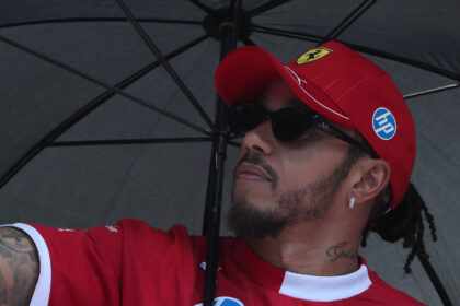 Ferrari analiza opciones de reemplazo ante la posibilidad de no renovar a Lewis Hamilton