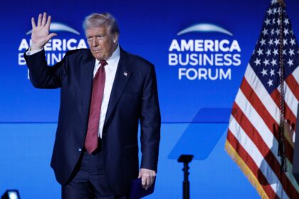 Trump afirmó que bombardeos contra "carteles terroristas" no se limitan solo a Venezuela