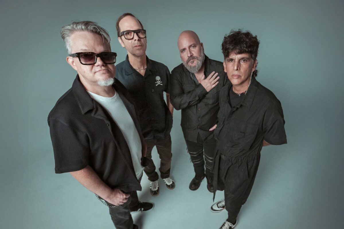 Zapato 3 estrenó su nuevo sencillo “Tú estás escrita en mí” como parte de su producción Romas y Cicatrices