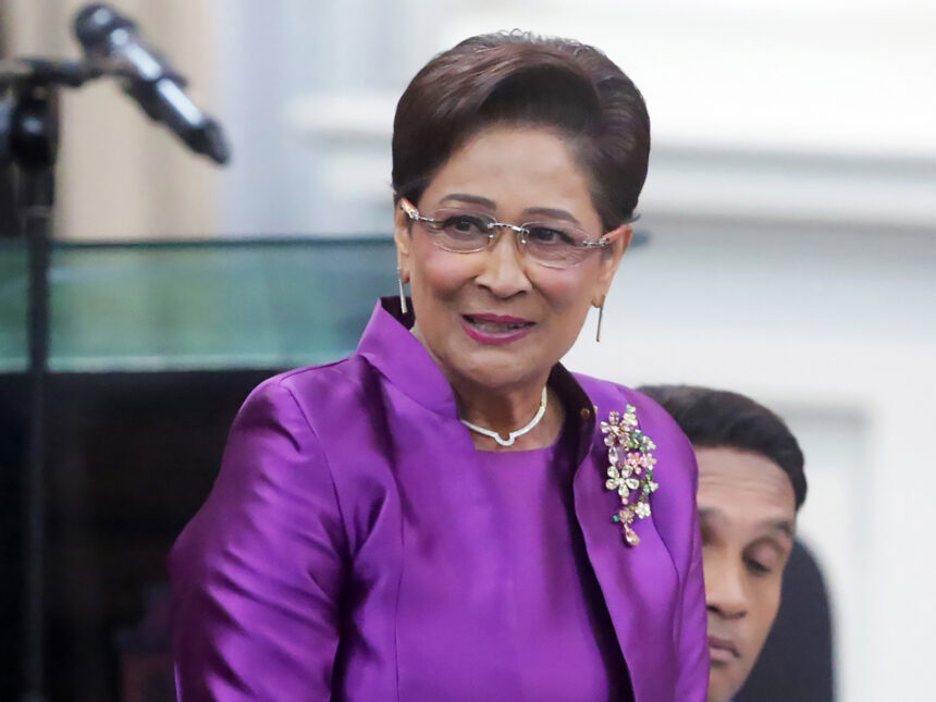 Fotografía del 23 de mayo de 2025 de la primera ministra trinitense, Kamla Persad-Bissessar | Foto: EFE/ Andrea De Silva