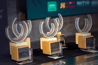 Los venezolanos Xiomara Sierra y Aldo de Santis, finalistas de los Premios de Comunicación Política ACOP 2025