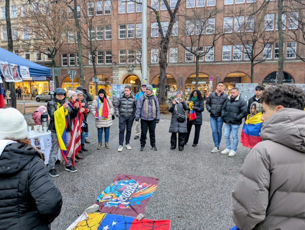 Venezolanos en el exterior manifestaron en respaldo a la entrega del Nobel de la Paz a María Corina Machado 
