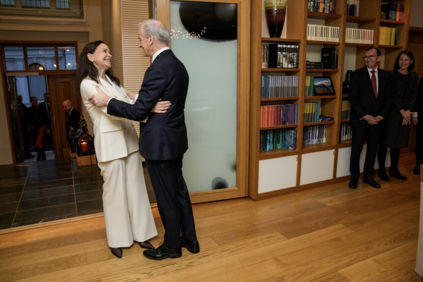 María Corina Machado visitó el Parlamento de Noruega