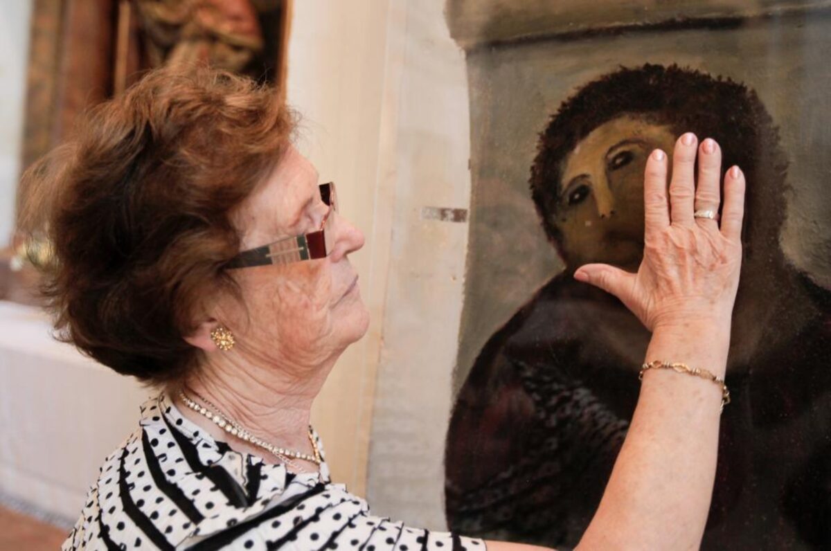 Murió Cecilia Giménez, la autora detrás de la restauración viral del Ecce Homo