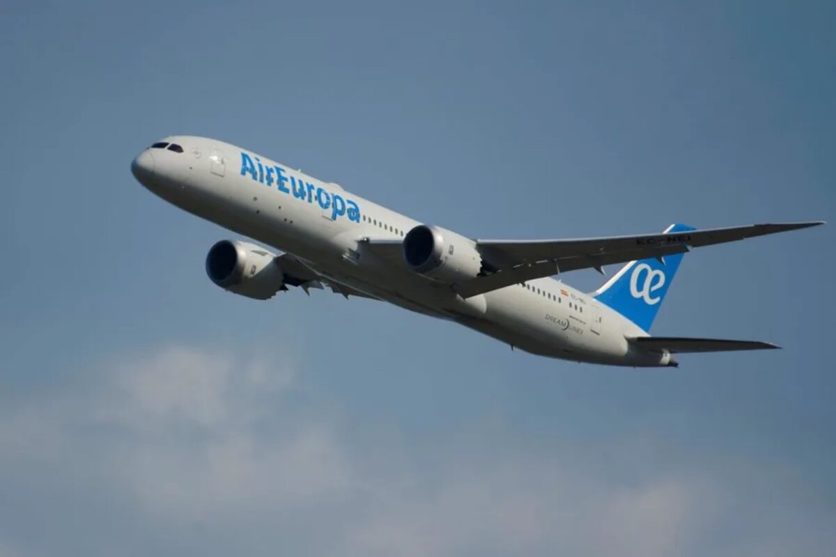 Air Europa extendió la cancelación de vuelos a Venezuela al menos hasta el 11 de enero AirEuropa habilitó el cambio de fecha para pasajeros con vuelos desde y hacia Venezuela del 13 al 18 de diciembre