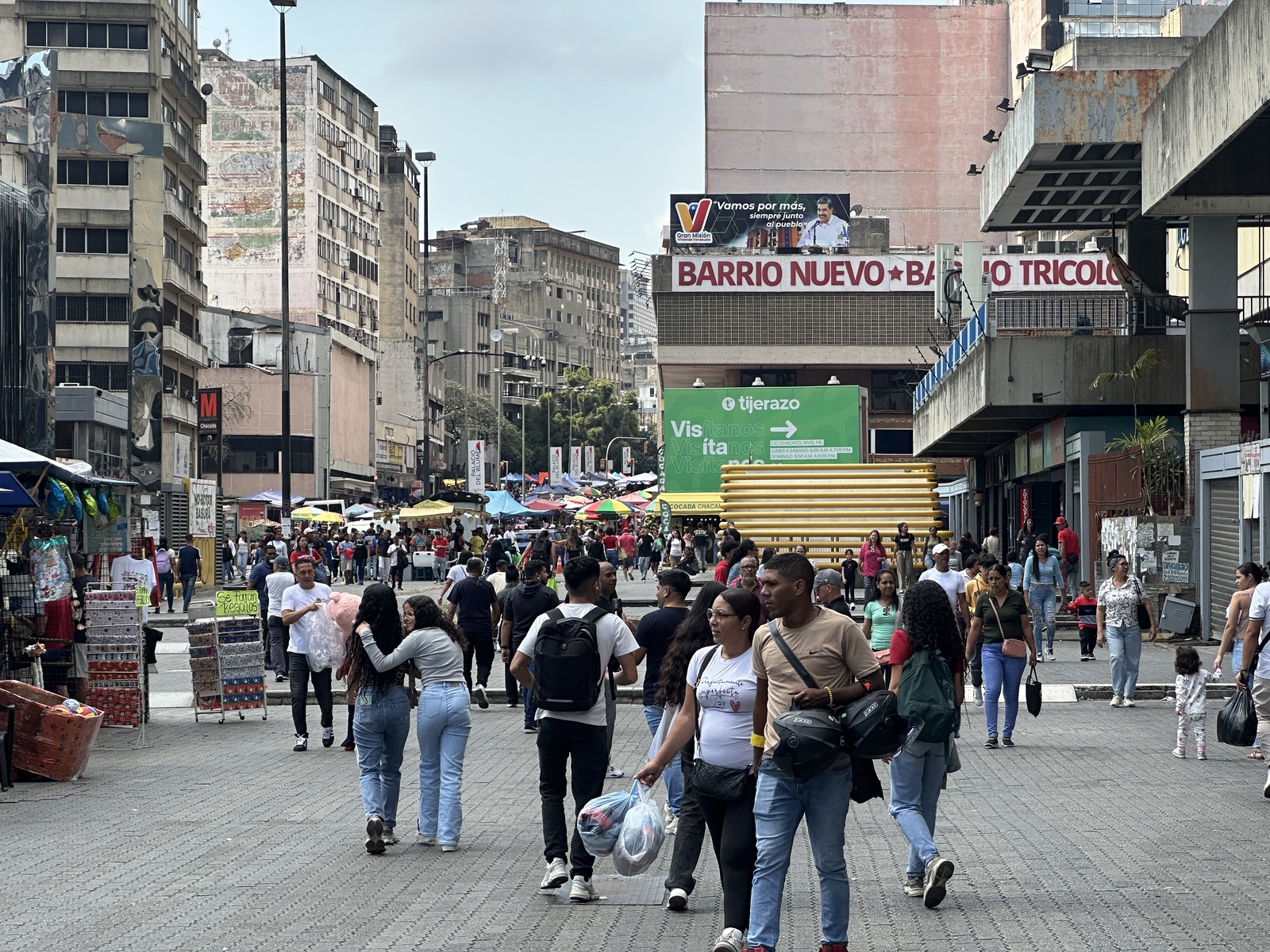 Venezuelans estimate they need up to $800 per month to live with dignity in the country