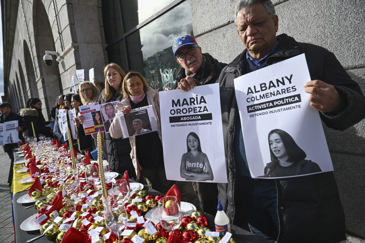Mesa de los que Esperan: la iniciativa que exigió desde varios países una Navidad sin presos políticos