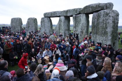 En imágenes: así se vivió el solsticio de invierno en Stonehenge