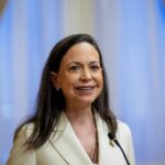 María Corina Machado dice que regresará a Venezuela pese a los riesgos