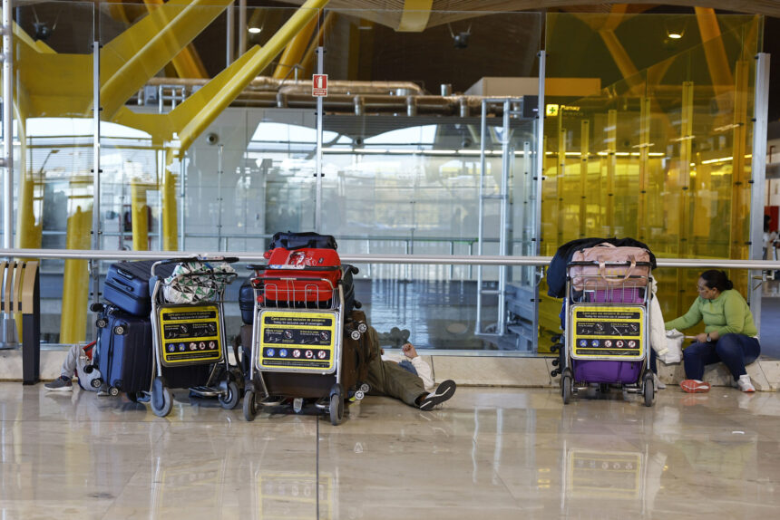 Cinco aerolíneas se sumaron a la suspensión de vuelos desde y hacia Venezuela