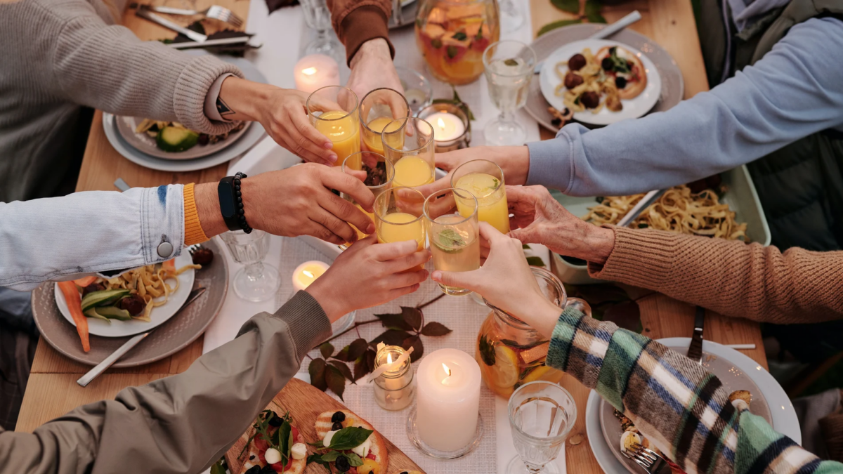 Navidad sin empleo: guía para sobrellevar la presión y prepararse para nuevos comienzos