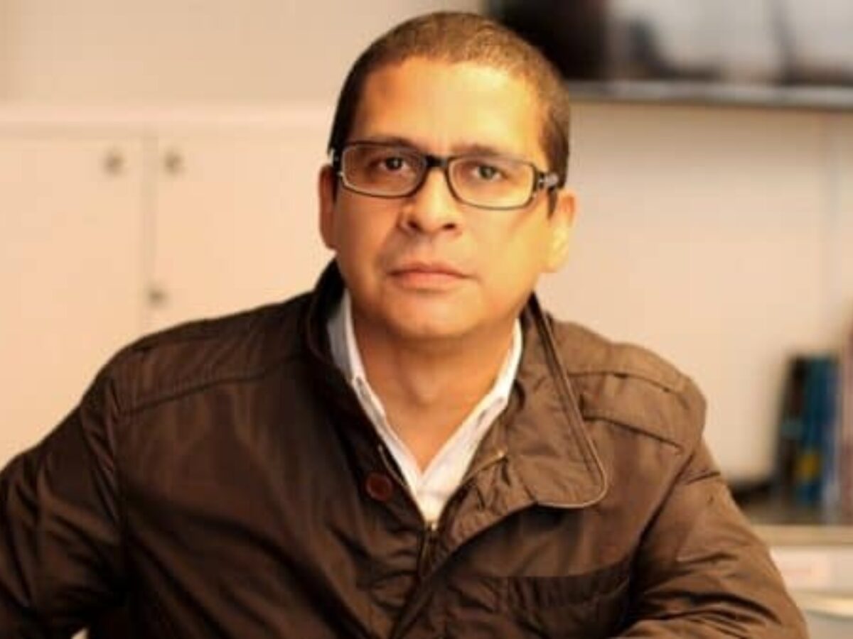 Funcionarios del Sebin se presentaron en la casa del politólogo Nicmer Evans