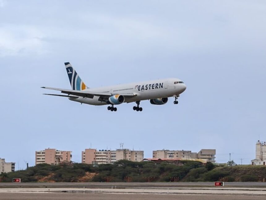 Arribó a Venezuela vuelo de Estados Unidos con 172 migrantes repatriados