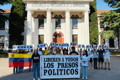 Familiares de argentinos detenidos en Venezuela exigen su liberación frente a la exESMA