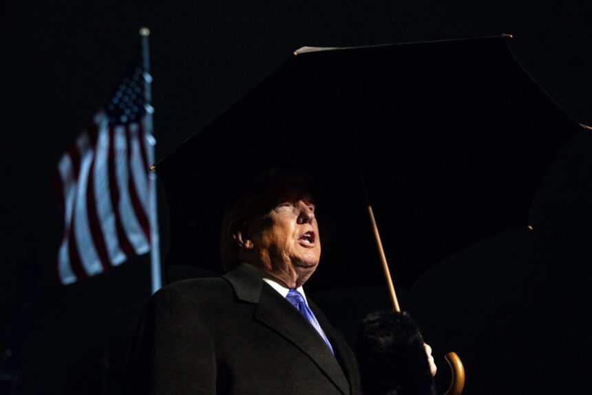 Trump decreta una "emergencia" para proteger en EEUU las ventas del petróleo de Venezuela