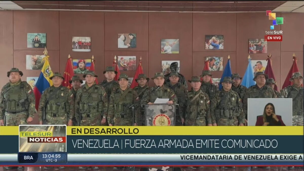 Padrino López insistió en la liberación inmediata de Nicolás Maduro y Cilia Flores