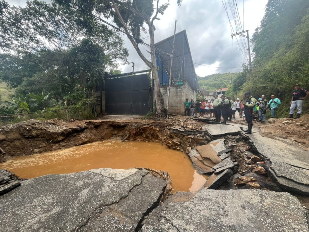 Reportaron la rotura de una tubería matriz en El Hatillo