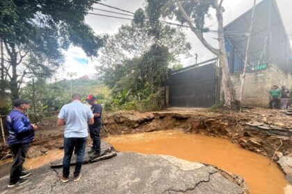 Reportaron la rotura de una tubería matriz en El Hatillo 