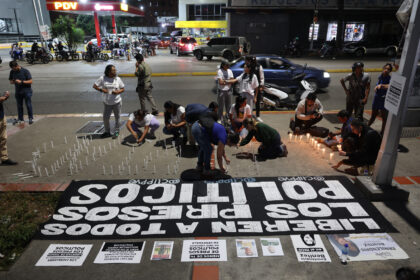 En imágenes: familiares de presos políticos realizan vigilia en espera de liberaciones