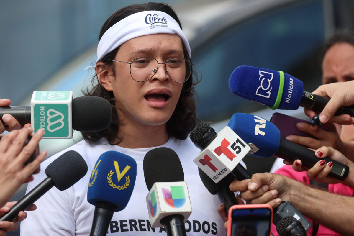 Familiares de presos políticos en Venezuela esperan liberaciones masivas: “No perdemos la esperanza”