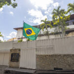 Brasil anunció que dejará de custodiar la embajada argentina en Venezuela