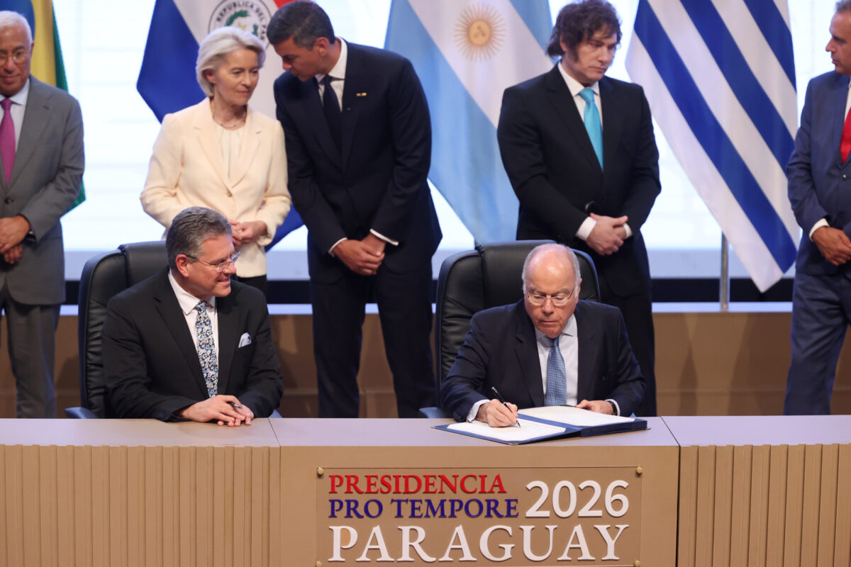 El Mercosur y la UE firmaron acuerdo de libre comercio tras 26 años de negociaciones