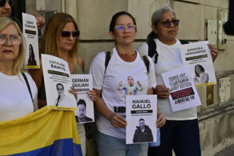 Familiares de argentinos detenidos en Venezuela piden intermediación del Vaticano: “Dejen de ser tibios, sean defensores de DD HH”