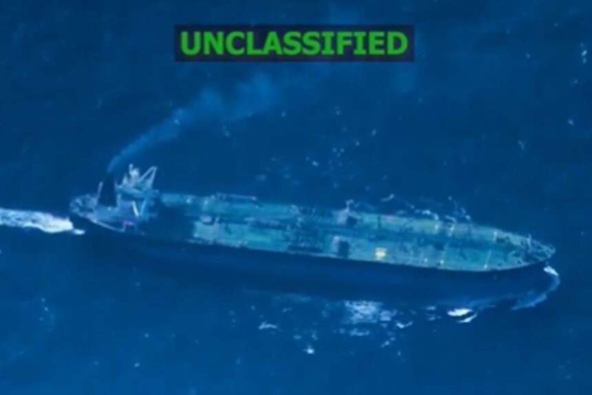 EE UU detuvo a otro buque petrolero cerca de Venezuela