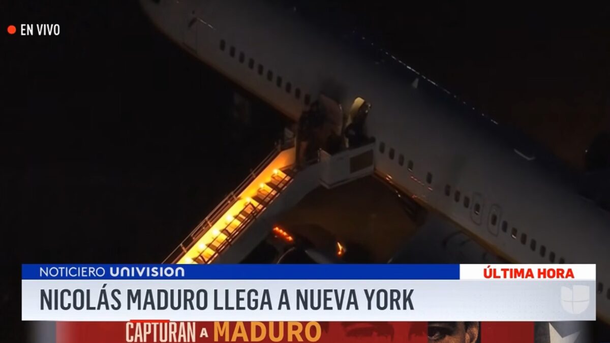 En imágenes: la llegada de Nicolás Maduro a Nueva York tras ser capturados por EE UU
