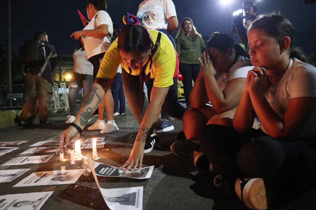 Con vigilia en la frontera: colombianos piden la liberación de presos políticos en Venezuela