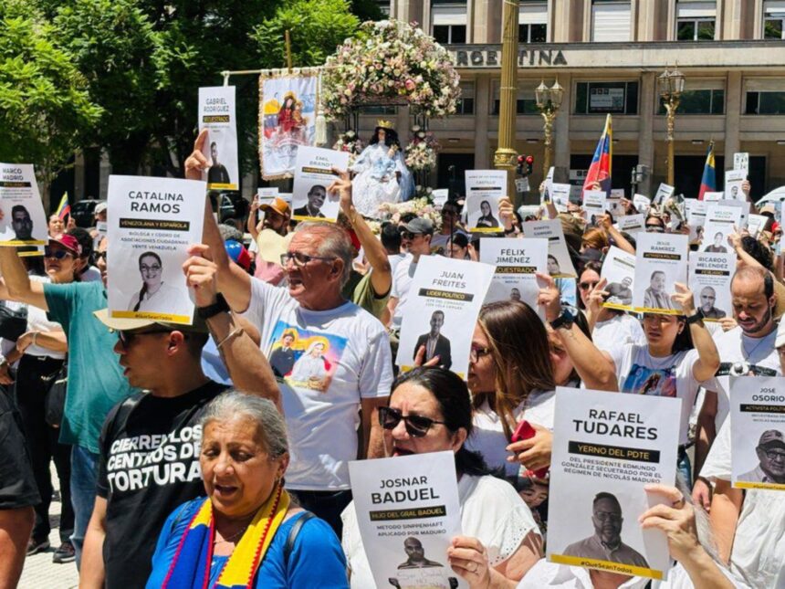 Migrantes venezolanos en Argentina pidieron la liberación de los presos políticos 