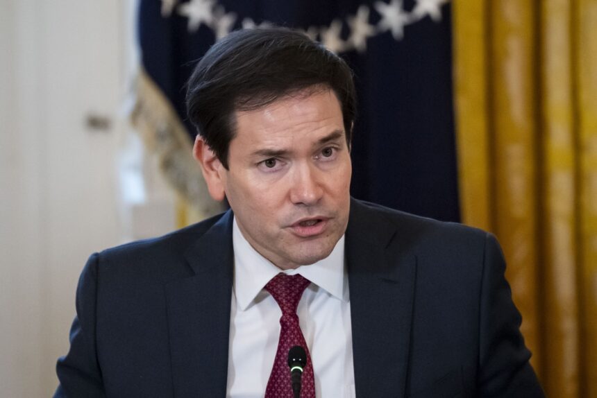 Marco Rubio alerta que audiencias de migrantes del Cecot “podrían perjudicar” intereses de EE UU en Venezuela