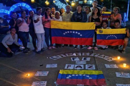 En Imágenes: así transcurrió la vigilia de familiares de presos políticos por novena noche consecutiva