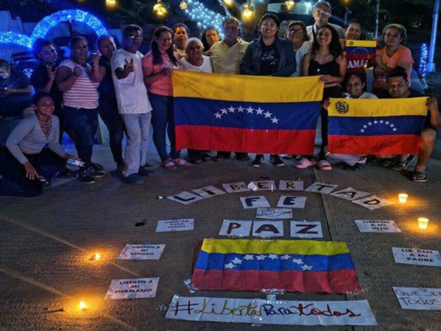 En Imágenes: así transcurrió la vigilia de familiares de presos políticos por novena noche consecutiva