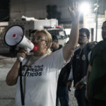 Un campamento de historias y sueños resiste frente a la Zona 7 de la PNB