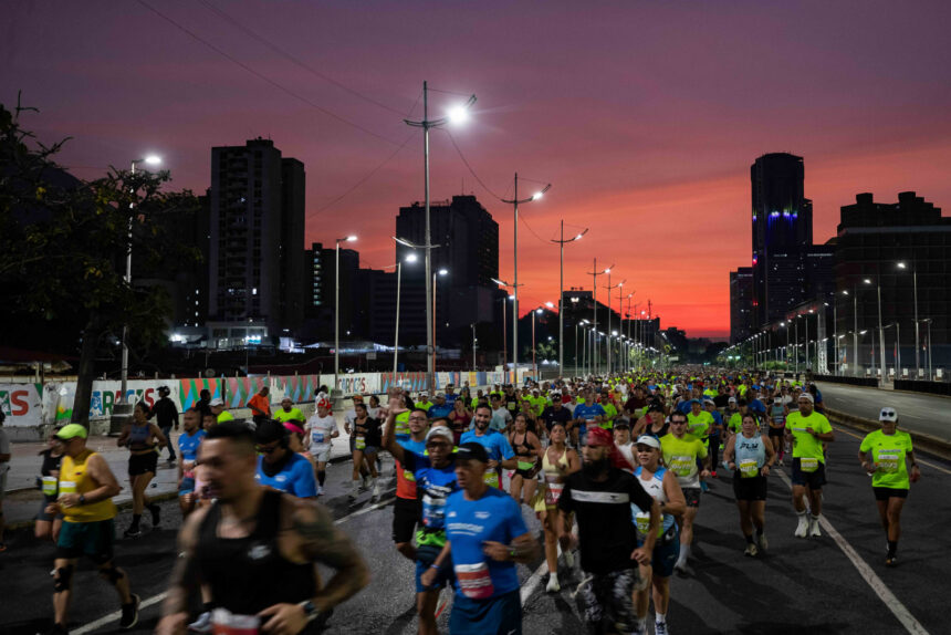 En imágenes: Una cálida Caracas sirvió de escenario para la décima edición de Maratón CAF