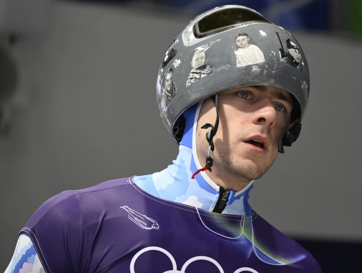 El COI le prohibió competir al ucraniano Vladyslav Heraskevych tras no renunciar a su casco conmemorativo