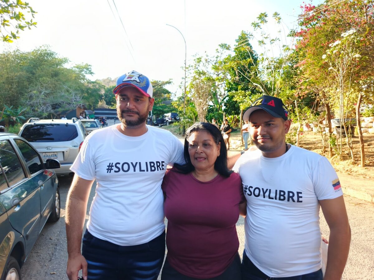 En imágenes: así se vivió el regreso a la libertad de decenas de presos políticos el fin de semana 