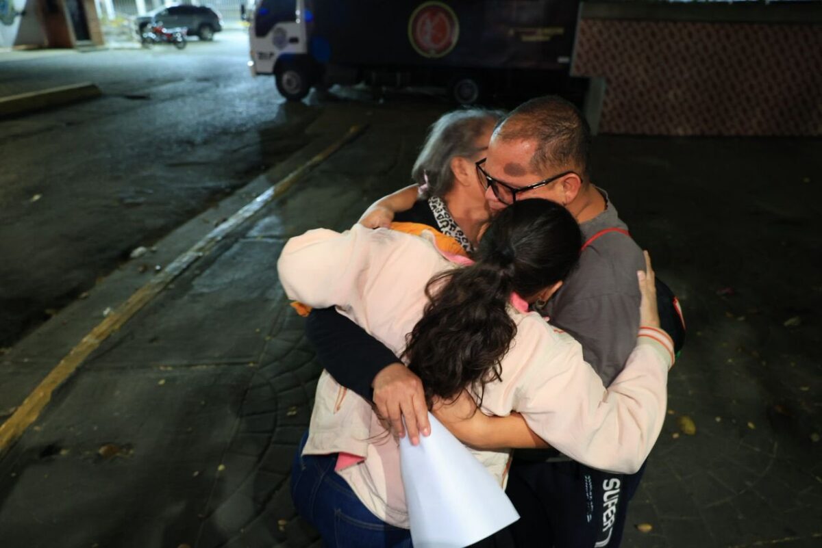 #TeExplicamosElDía | Martes 24 de febrero En imágenes: así se vivió el regreso a la libertad de decenas de presos políticos el fin de semana 