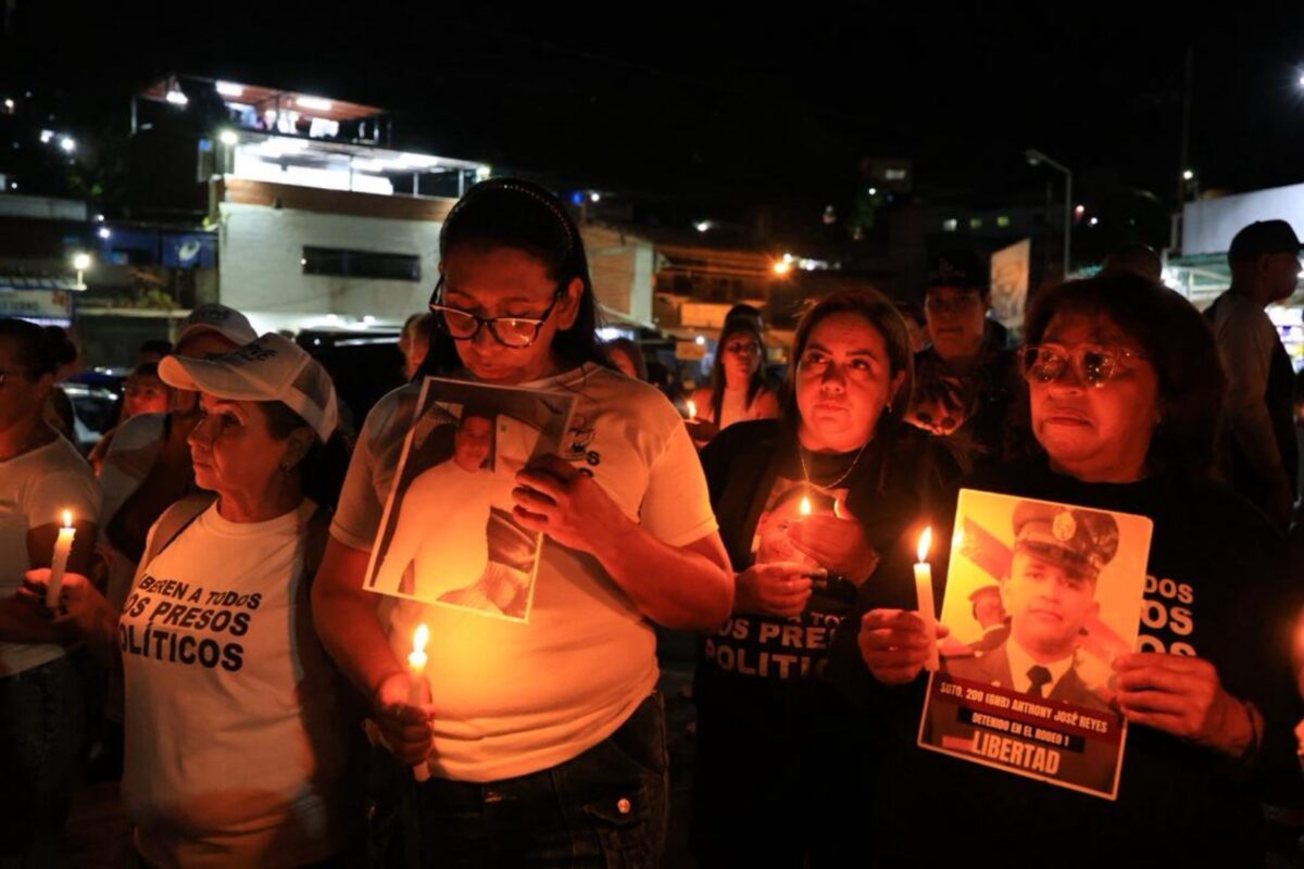 Familiares exigieron una “liberación real” para los presos políticos en Zona 7