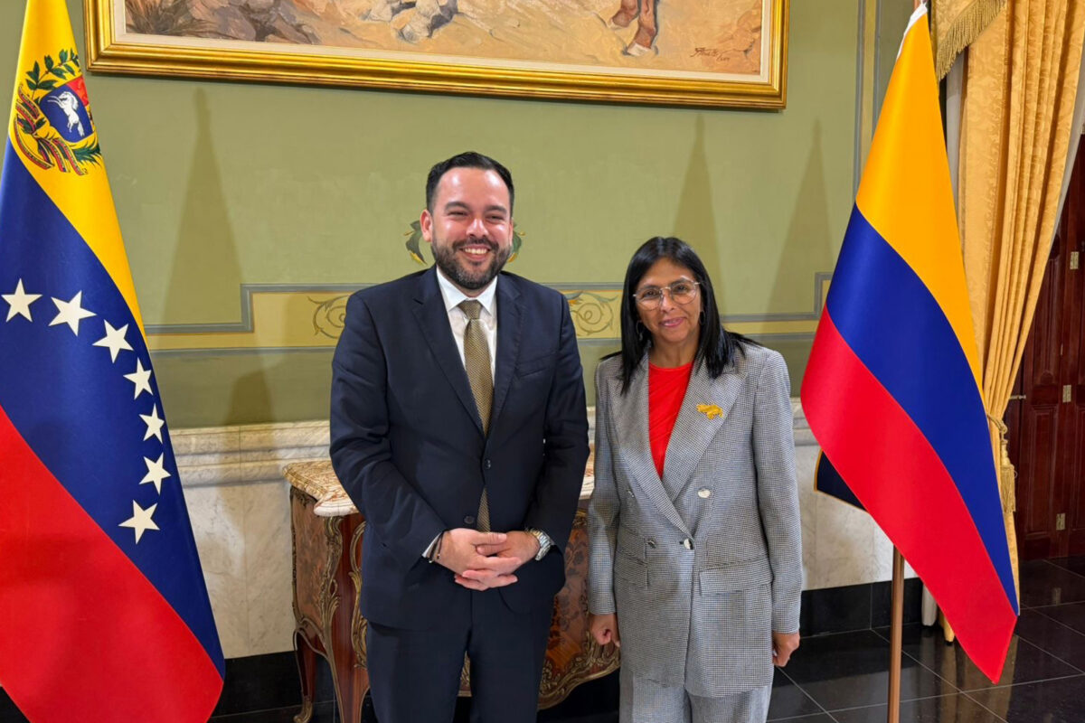Delcy Rodríguez se reunió con el ministro de Energía de Colombia para abordar “temas de interés para ambas naciones”””