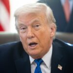 Trump sugiere "juntar" al chavismo y a la oposición para la transición en Venezuela