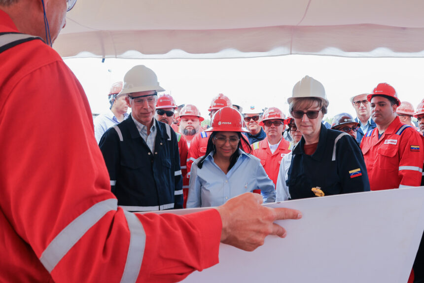 Secretario de Energía de EE UU informó que se invertirán más de 100 millones de dólares para modernizar instalaciones petroleras en Venezuela