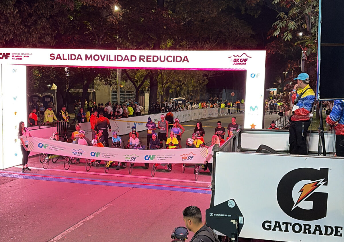 El panameño Castelblanco y la ecuatoriana Ortiz establecieron nuevos récords en los 42K del Maratón CAF 2026