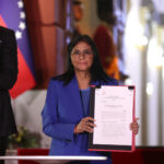 Delcy Rodríguez pidió revisar casos no incluidos en la ley de amnistía aprobada por la AN